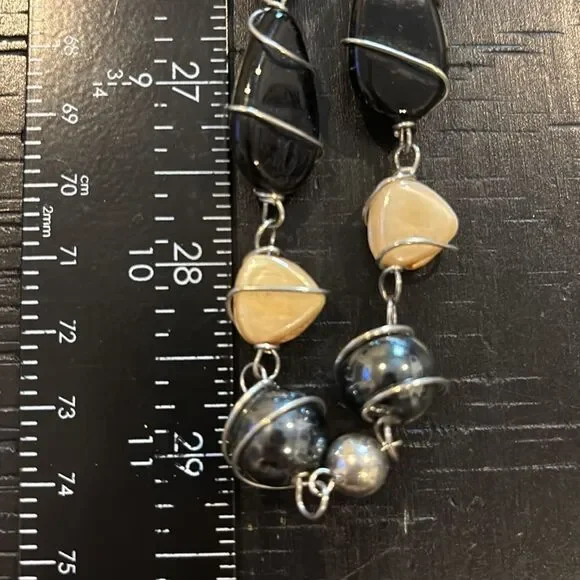 Vintage Caged Glass Bead Odd Shapes Long Black & Cream Silverstone Necklace​ - Picture 9 of 9